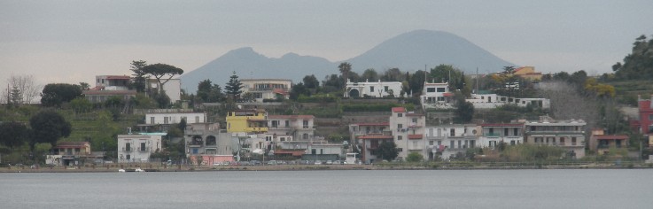 Neei pressi del lago Miseno Nei pressi del lago Miseno